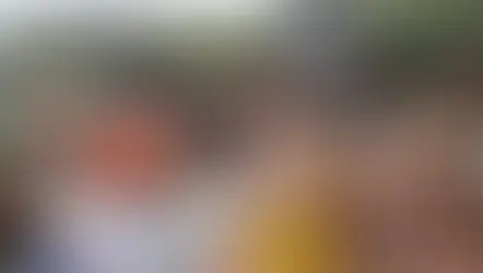 यूपी गेट पर समर्थकों के साथ धरने पर बैठे राकेश टिकैत, पुलिस फोर्स तैनात