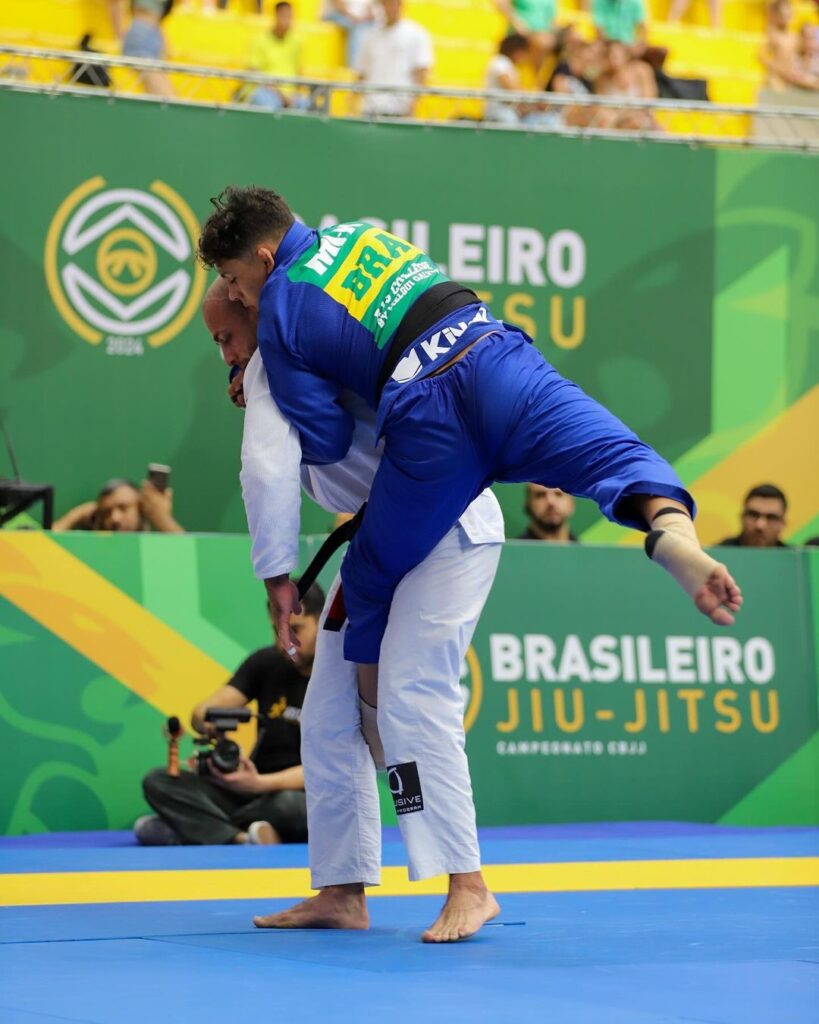 Mica Galvão foi arrasador no peso médio. Foto: Stories de Esportes