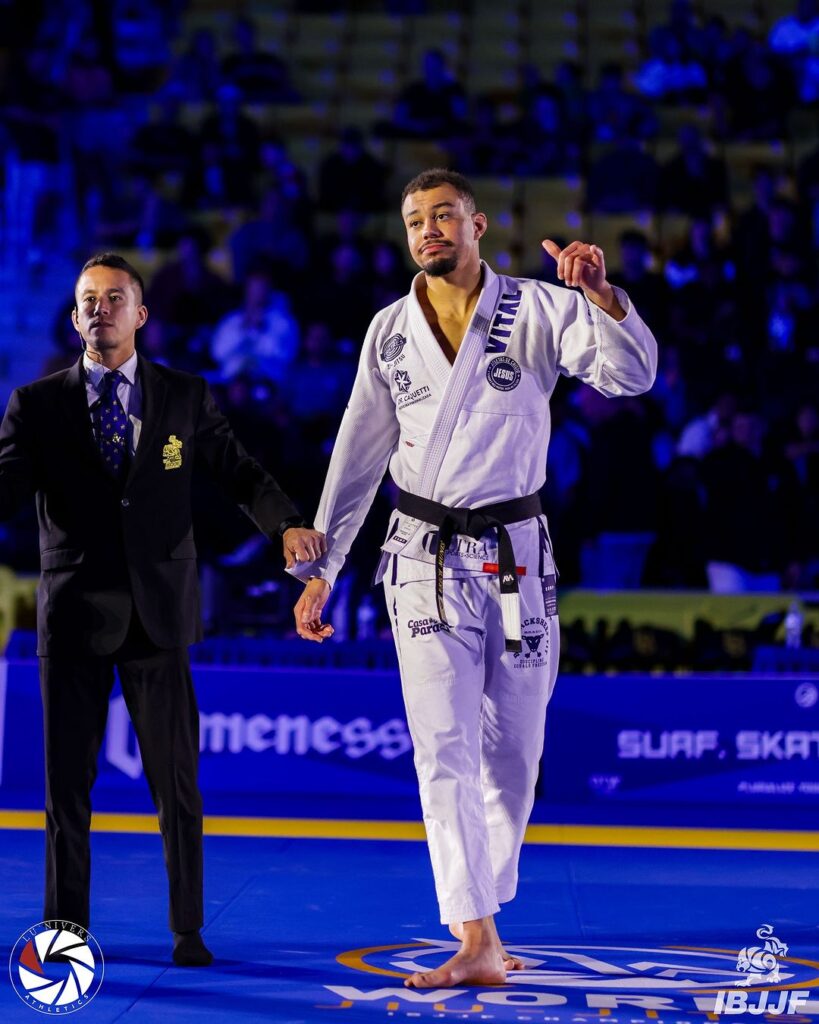 Erich Munis é o novo campeão mundial absoluto. Foto: Lu Nivers Athletics