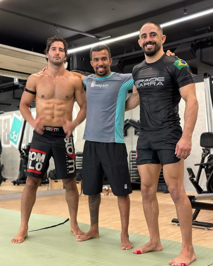 Servio Tulio, o preparador físico Ademir Brito e o faixa-preta Philipe Furão. Foto: Reprodução/Instagram