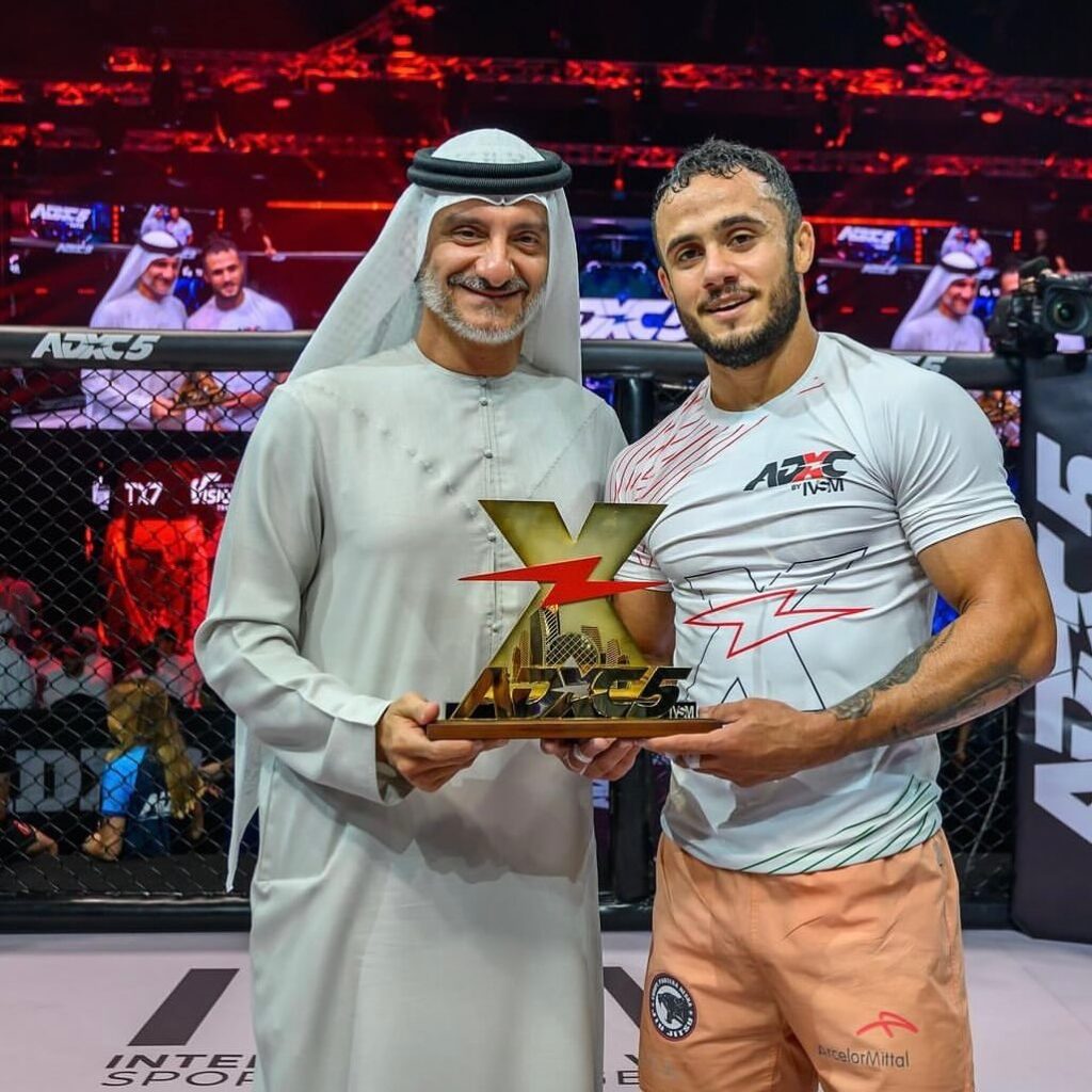 Ruan Alvarenga após vencer no ADXC 5. Foto: Divulgação/ADXC