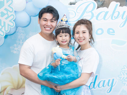 Birthday party photographer Hong Kong
香港生日派對攝影師
香港の誕生日パーティーの写真家
