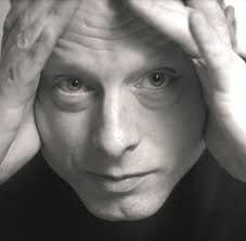 Le Portrait de Hannes Wettstein Designer zurichois