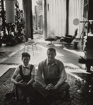 Portrait de Charles Eames Designer et Architecte