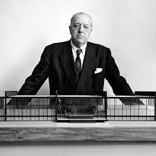 portrait-de-mies-van-der-rohe-architecte-et-designer