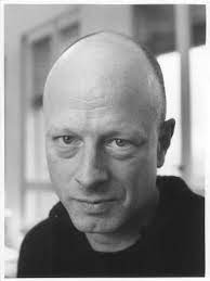 Le Portrait de Hannes Wettstein Designer zurichois