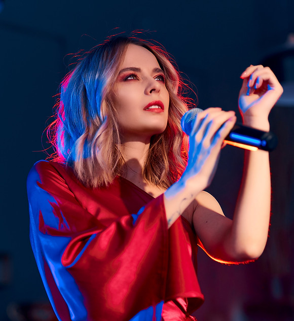 Юлия Кантонистова педагог по вокалу