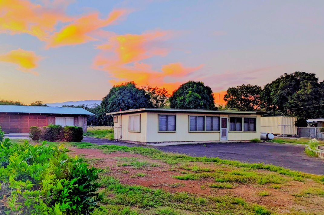 Hokuli‘a neighborhood at sunset on the Big Island