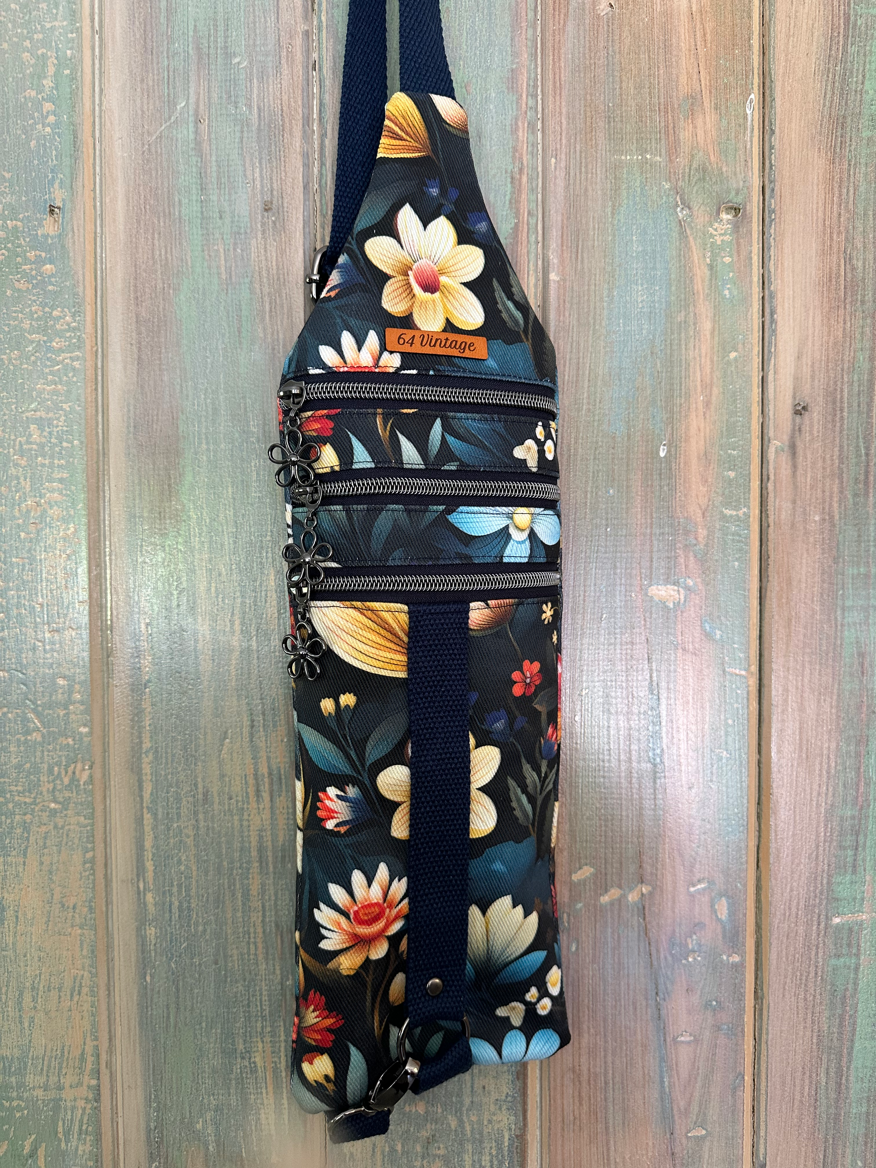 Triple Zip Travel Sling