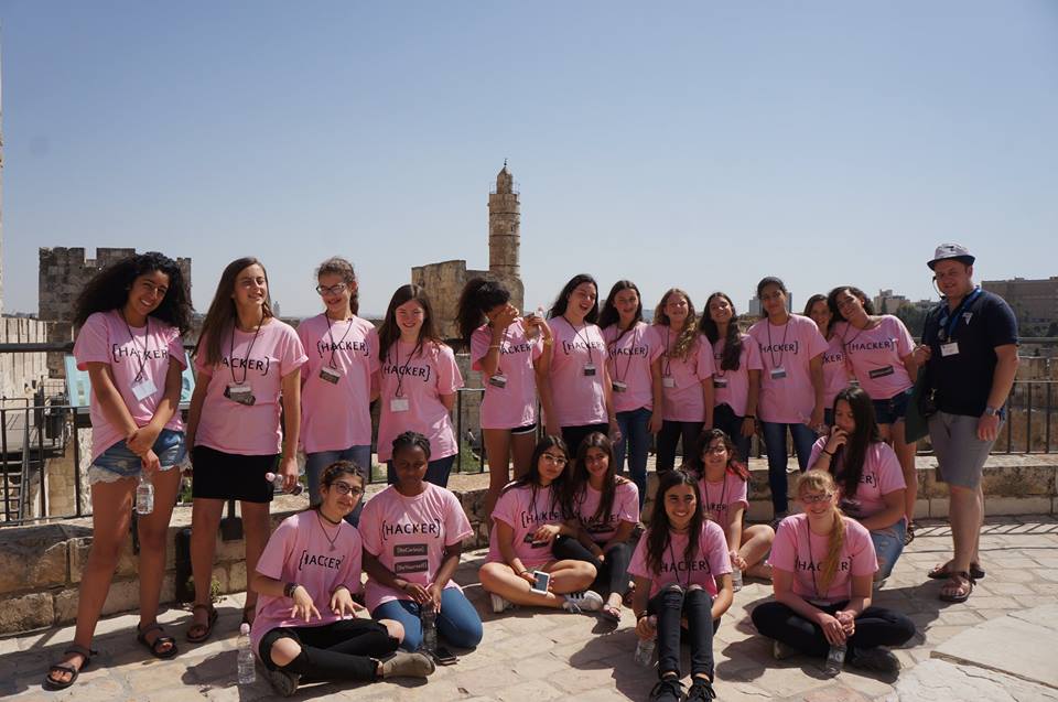 Queenb Program קווין בי