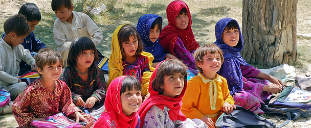 món idomes terrassa academia idiomes anglès sahara ong voluntariat petits detalls india