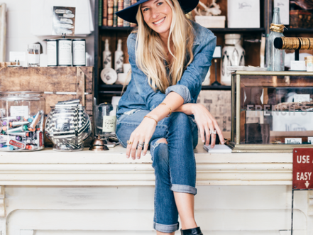 Holly Williams: Indefinable Spirit