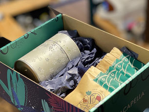 Trouver le Cadeau Parfait pour la Fête des Mères : Des Idées Café et Thé Personnalisées !