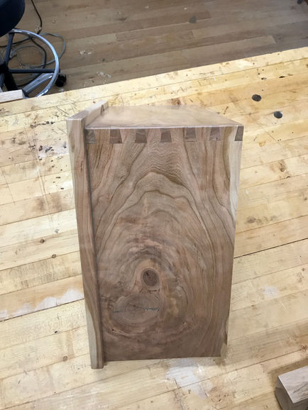 Dovetailed dovetail alignment board. Finished in General Finishes rock hard finish.