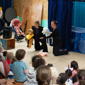 Poppentheater bij VrIJland