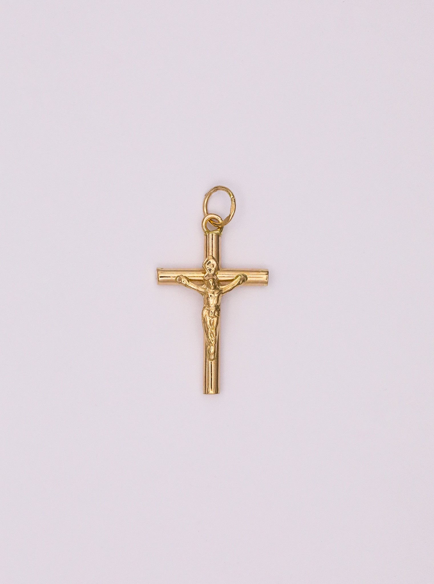 Crucifixo ouro amarelo 9kt 0.6g - 21mm