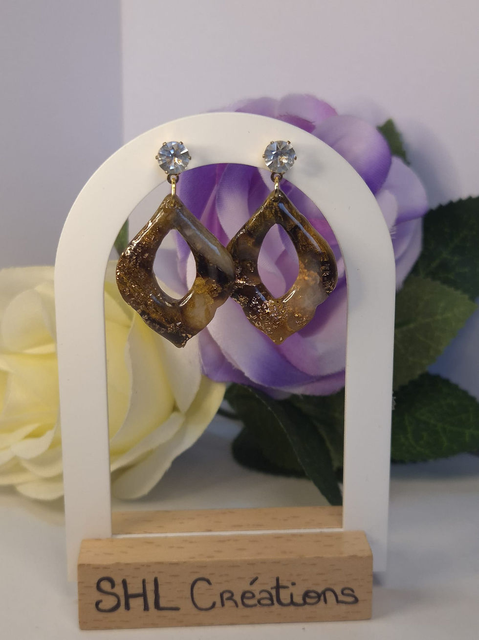 Boucles d'oreilles tricolores avec diamant