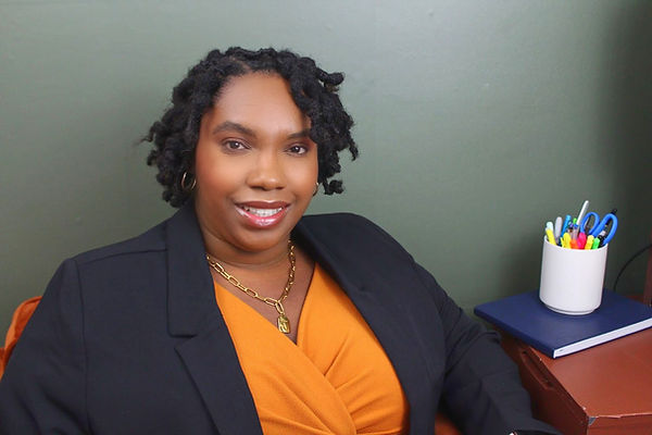 Andriana Bolds, a Notary Public and Signing Agent