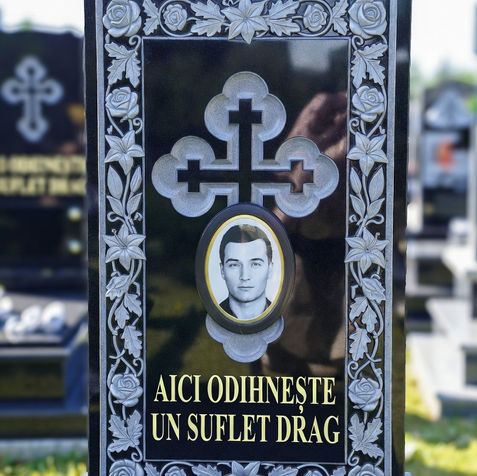 Monument Funerar Din Granit Amintire Vie