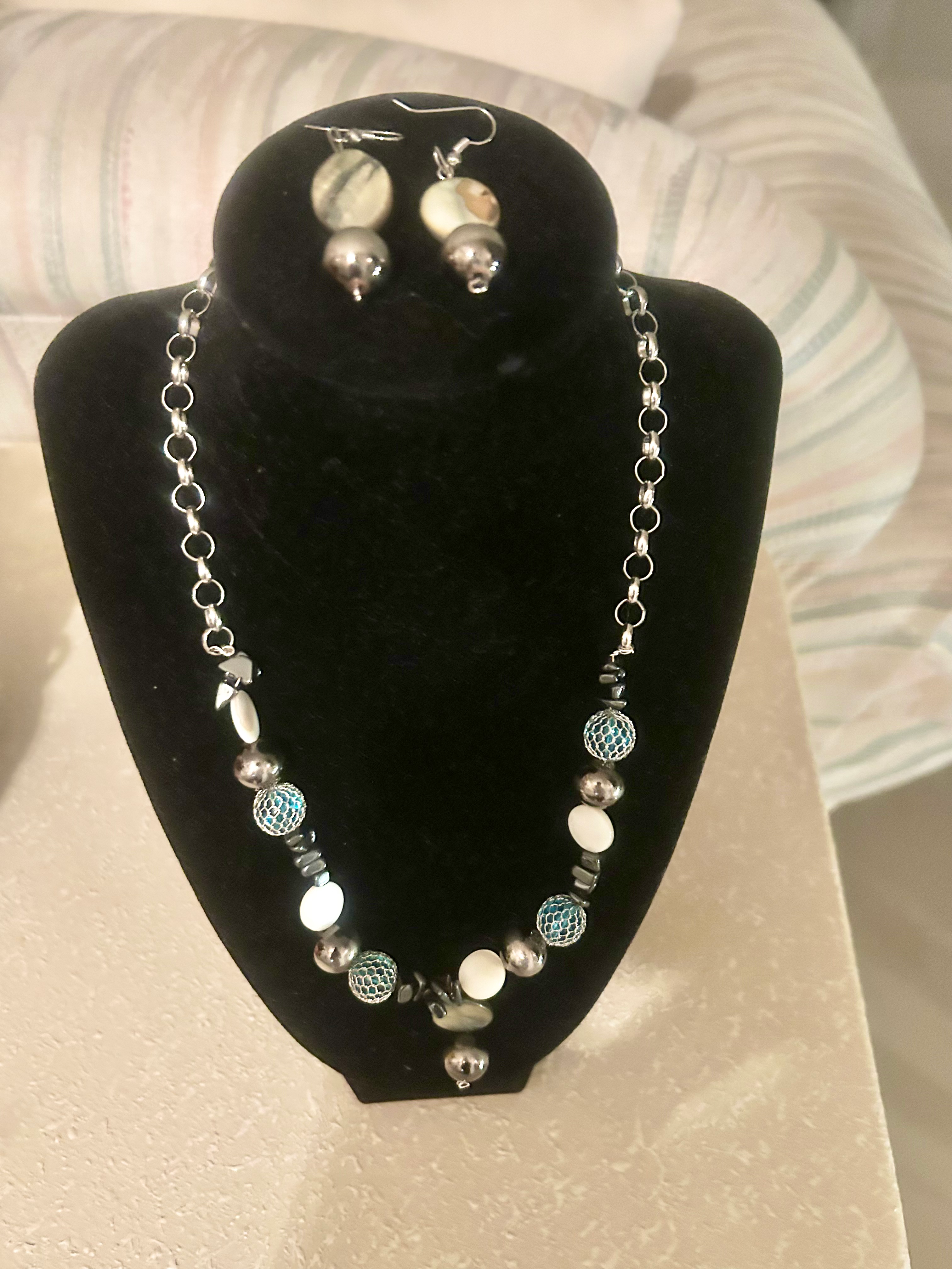 Flat, White, Pearl Jewelry Set