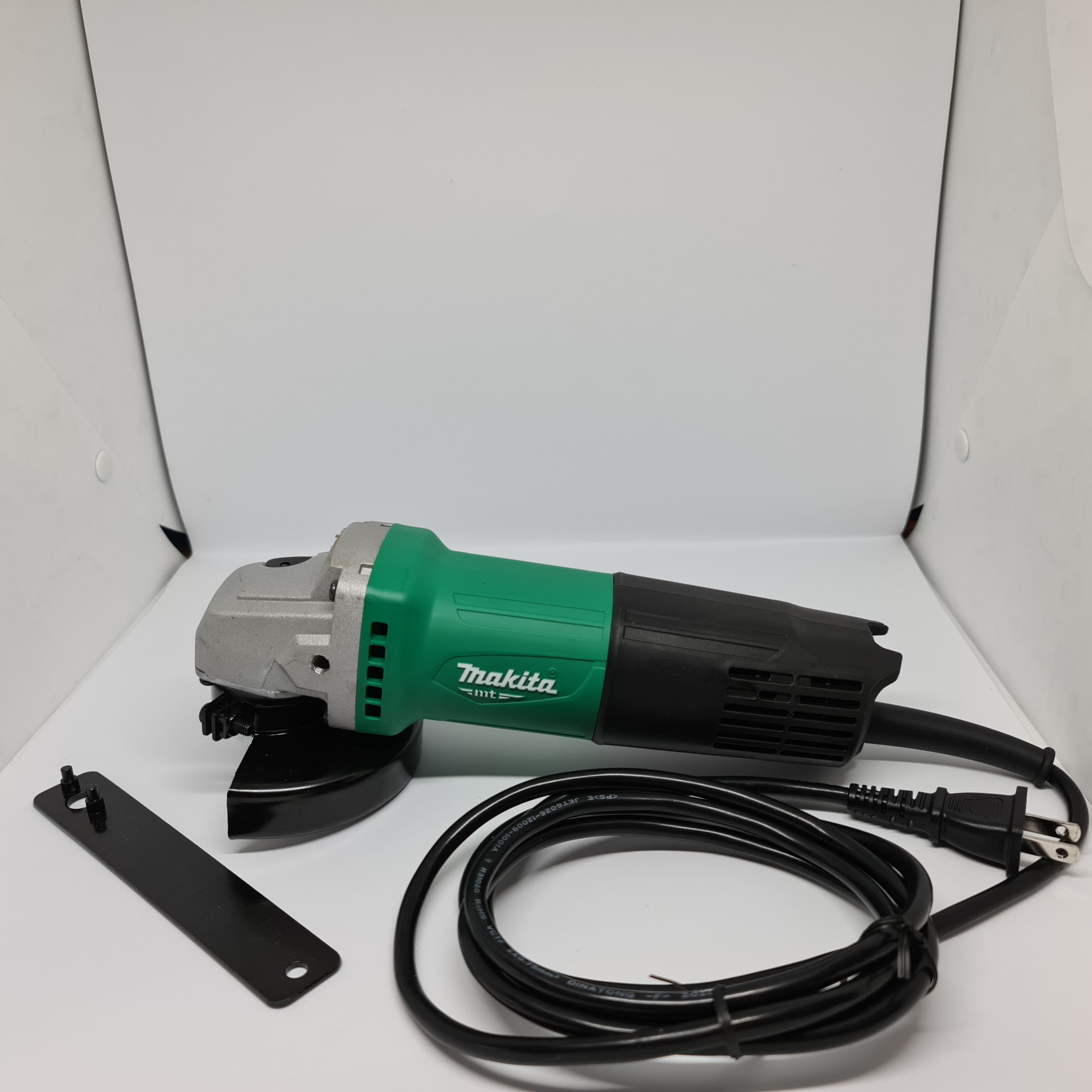 Makita M0910M Grinder