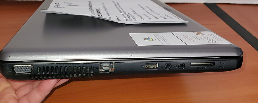 Thumbnail: Hewlett-Packard HP 2000 Notebook PC (LW371UA#ABA)
