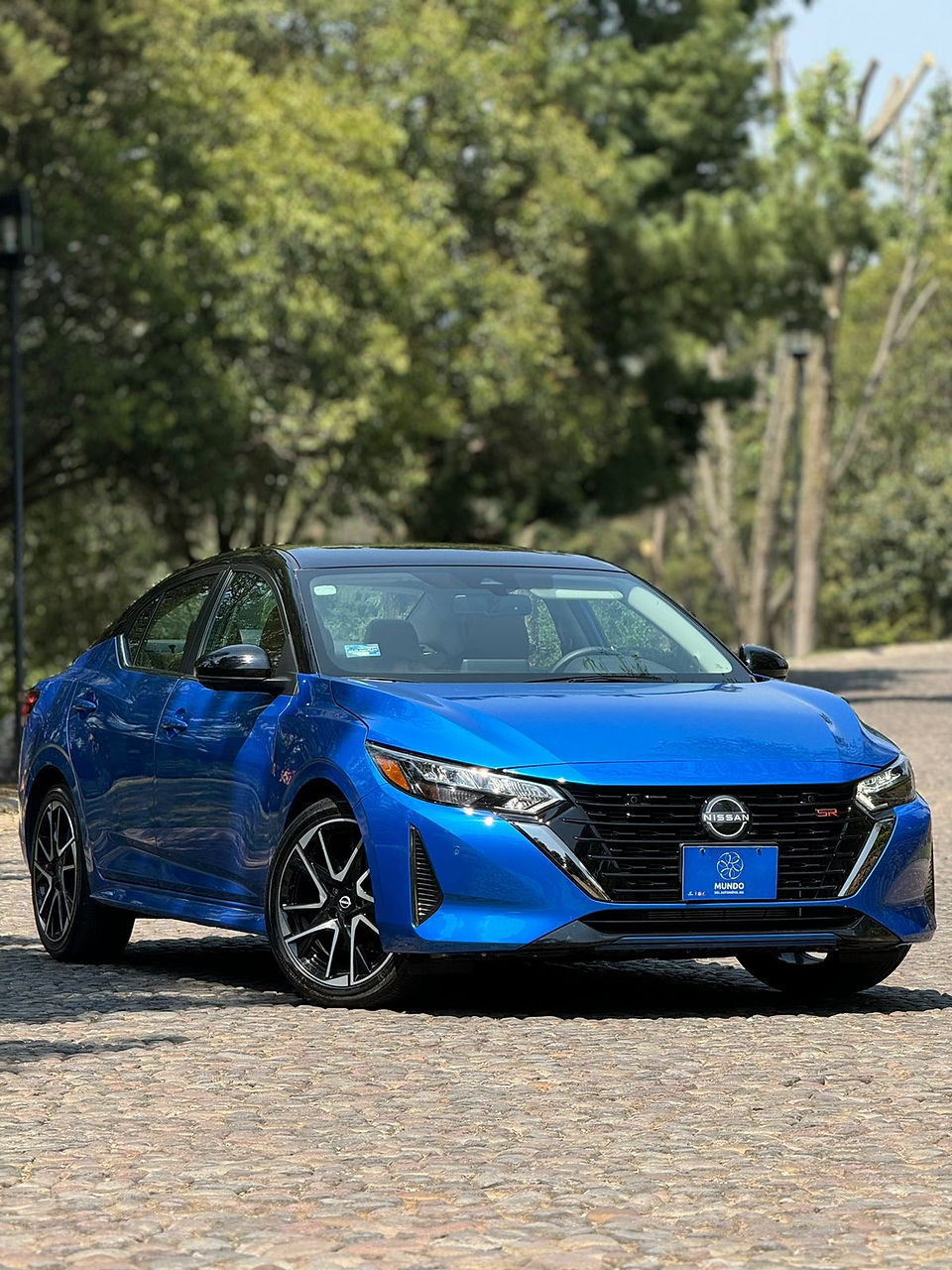 NISSAN Sentra SR