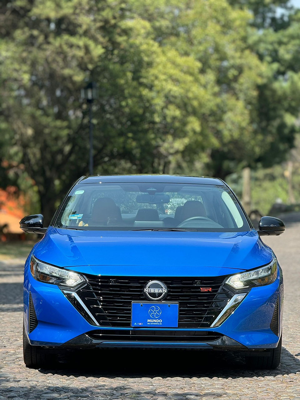 NISSAN Sentra SR