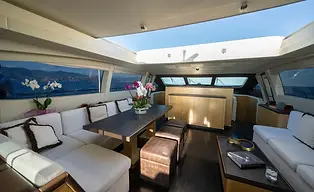 mangusta 92 yacht hall