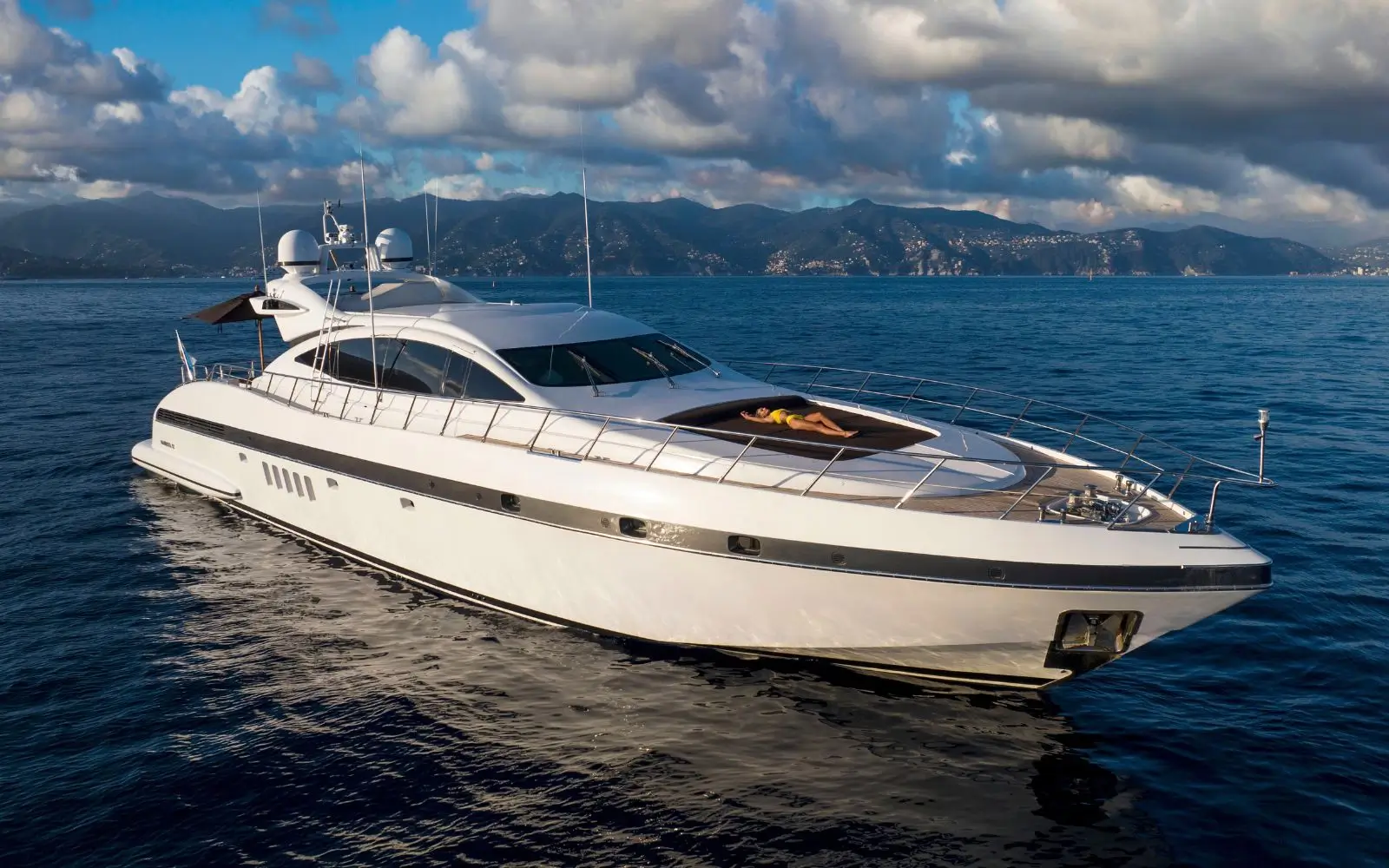 mangusta 92 yacht charter