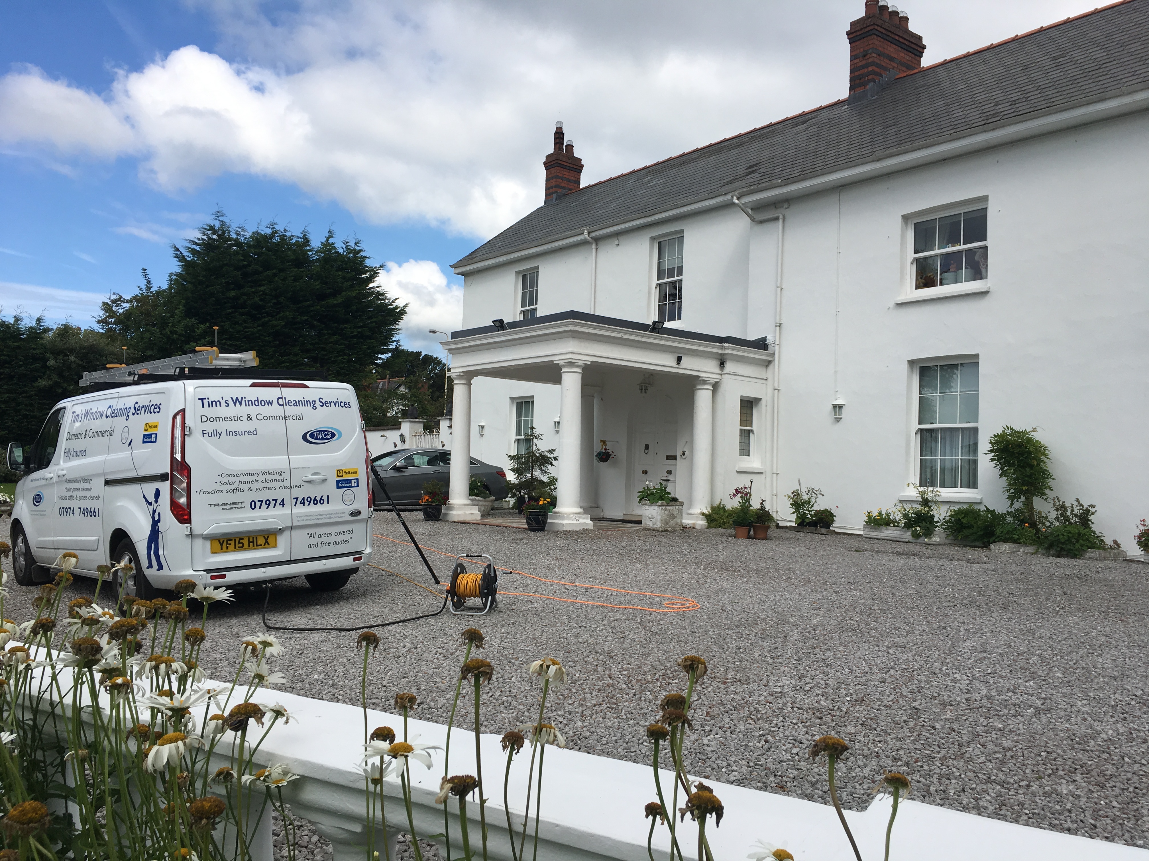Window Cleaning in Barry Vale of Window Cleaner Cardiff