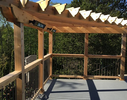 Pergola triangle wood