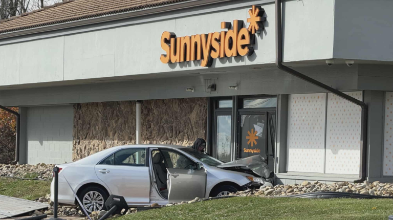 Featured image for Ohio Dispensary Damaged After Car Crash