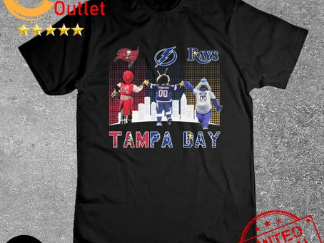 Tampa Bay Sport Teams Skyline Mascot Tampa Bay Buccaneers Tampa Bay Lightning And Tampa Bay Rays t-s