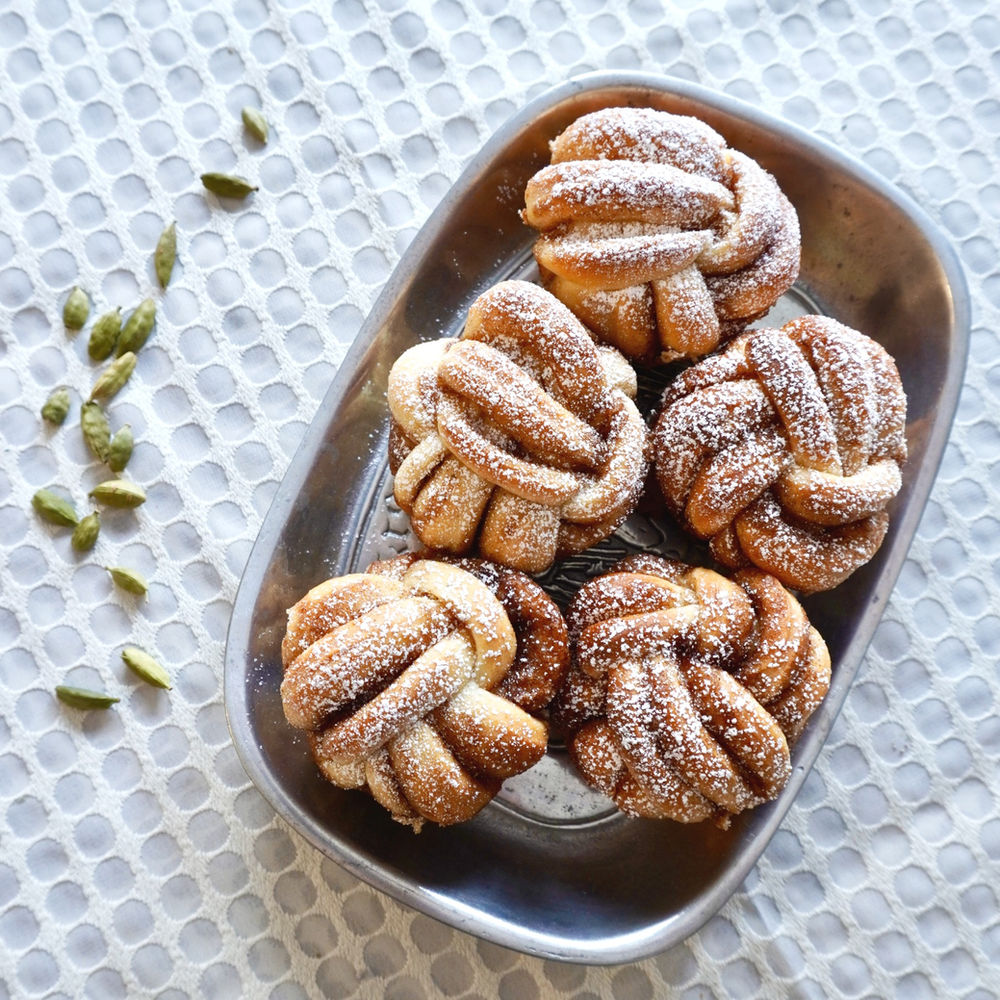 Cardamom Cinnamon Knots