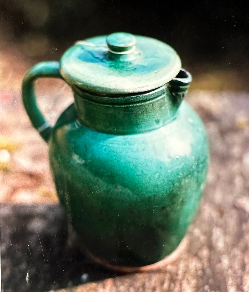 3(b) Faïence du Val de Loire - XIXe Pichet