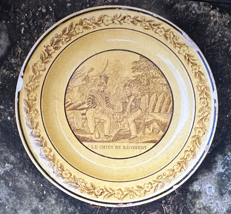 52 Faïence d'Aumale XIXe - Assiette Personnages