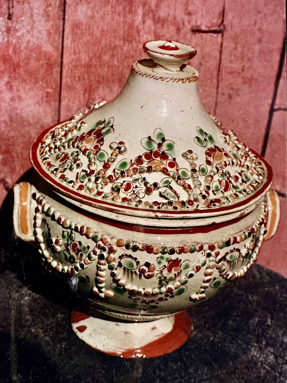 4(b) Terres vernissées diverses - Soupière.jpg