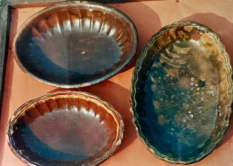 18 Terres vernissées diverses - Plats longs.jpg