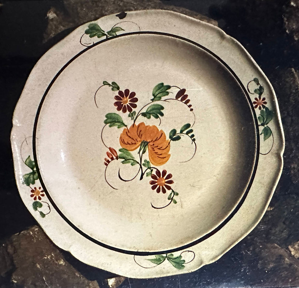 29 Faïence d'Aumale XIXe - Assiette à fleurs