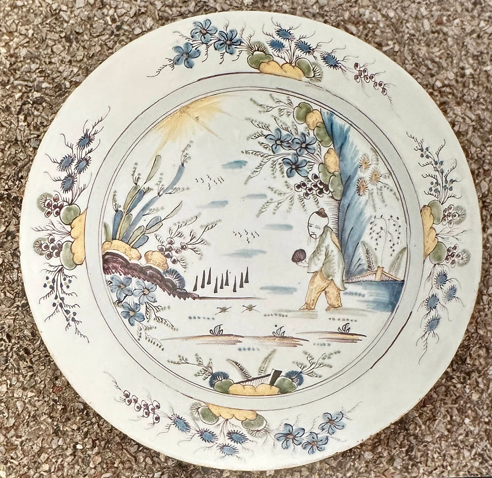 7(a) Faïence du Nord - XIXe Assiette