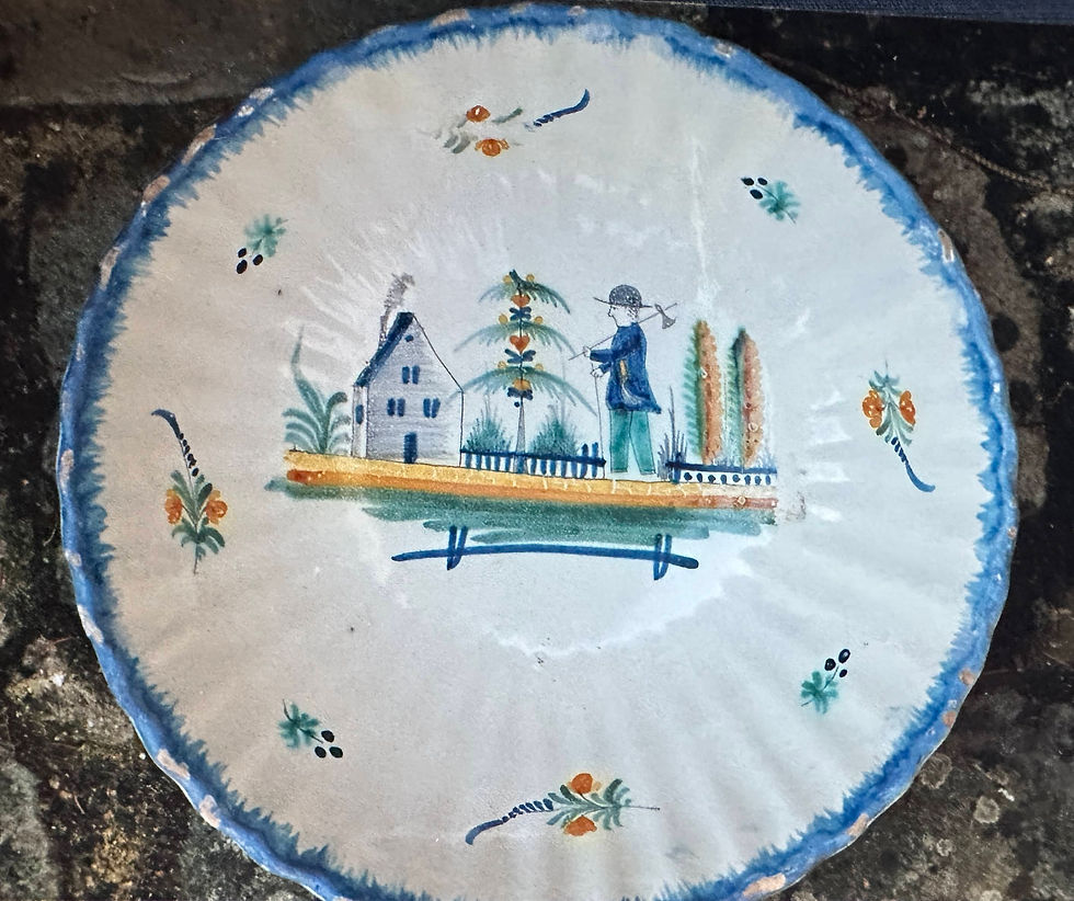 9 Faïences de Beauvais XIXe - Saladier