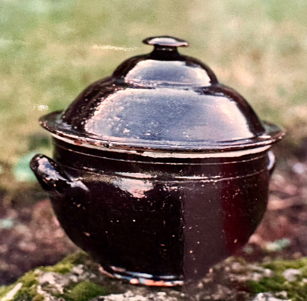 10 Terres vernissées diverses - Soupière.jpg