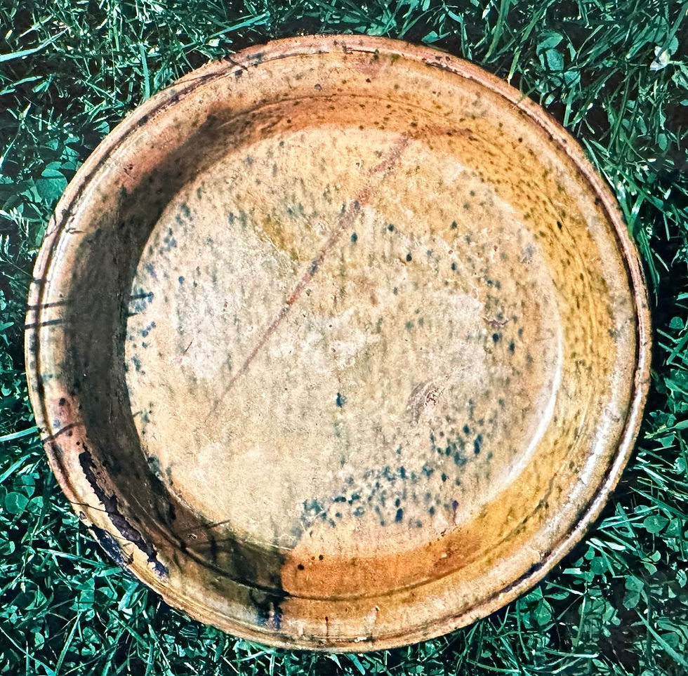 36 Terres vernissées diverses - Plat . Assiette décors par couleur.jpg