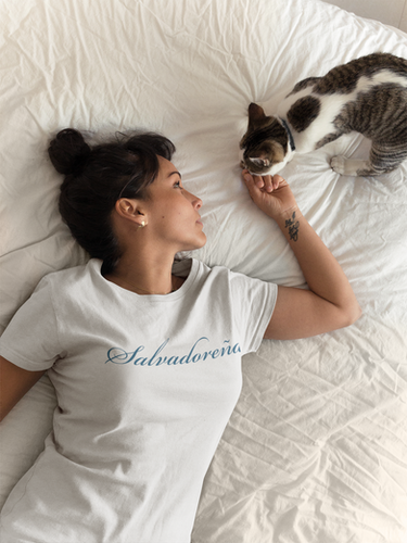 Women's El Salvador Tee | Studio Lapiz