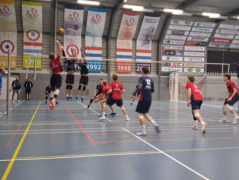 Zevenhuizen 2 heren op tijd bij de les