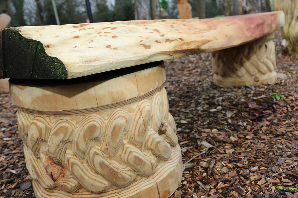 chainsaw woven plinth bench