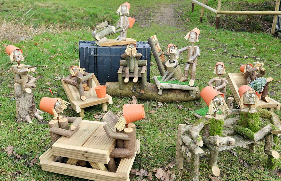 Thumbnail: Gwome with wheelbarrow