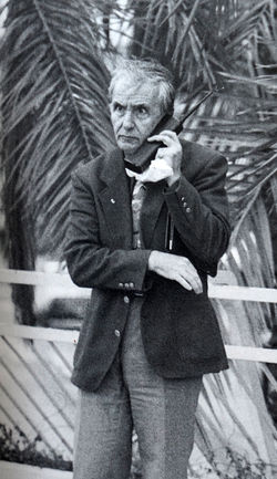 אלכס ליבק, ללא כותרת (האיש בחליפה החומה)