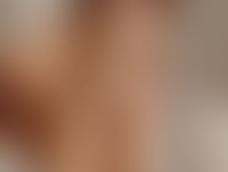 Woman in soft light, embodying calm and body awareness — Aēlevar nutrition coaching